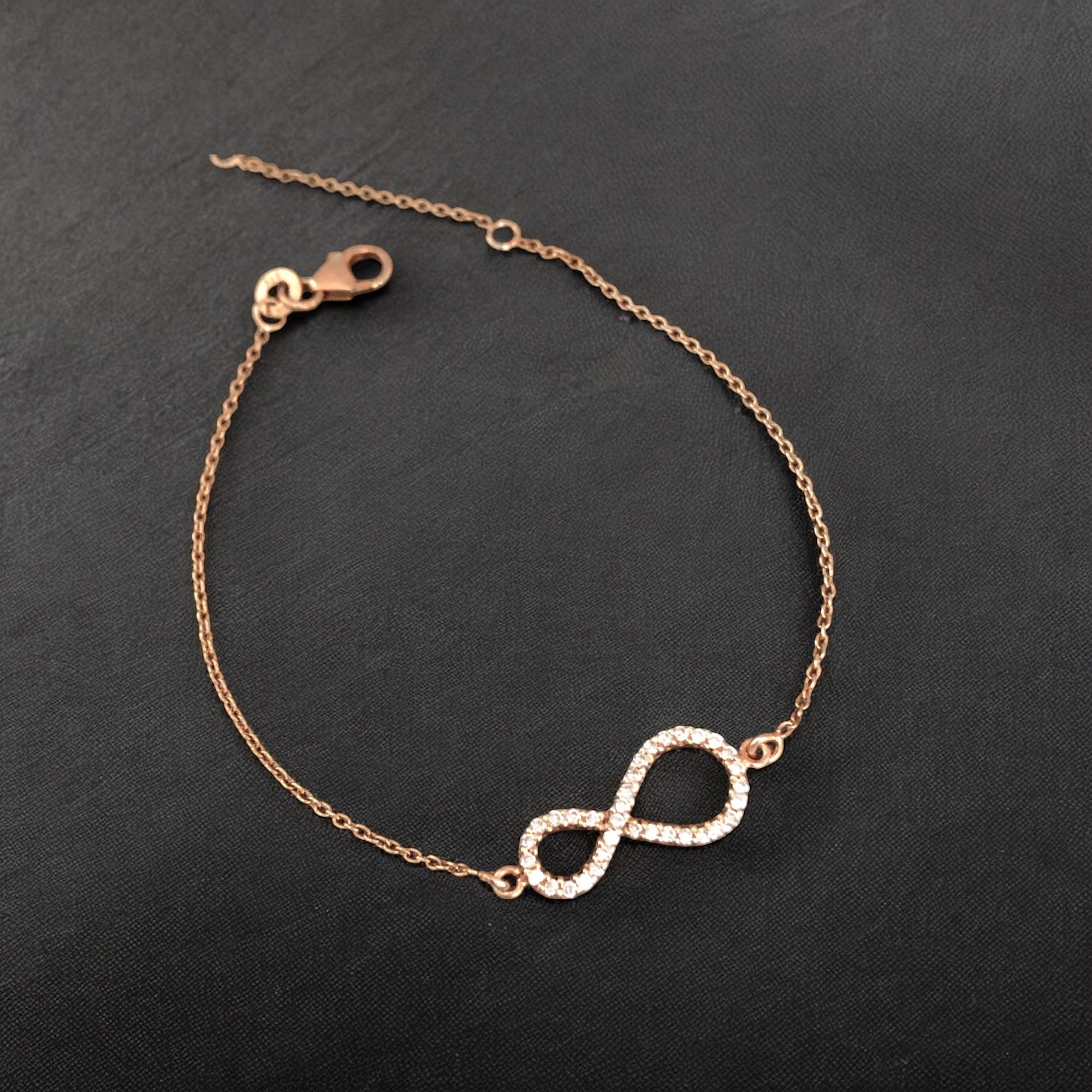 Rosé-vergoldetes "Infinity" Armband