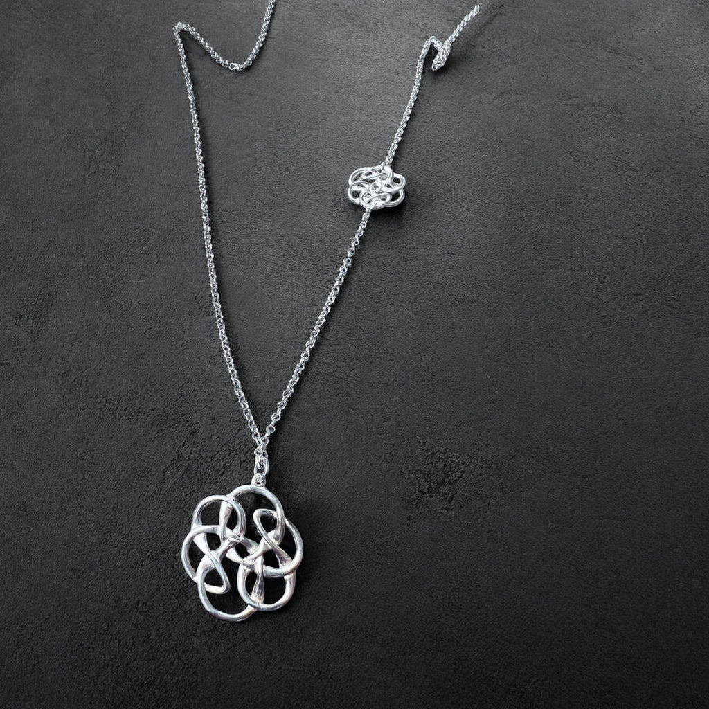 Halskette mit Unendlichem Knoten - Symbol für Verbundenheit & Ewigkeit